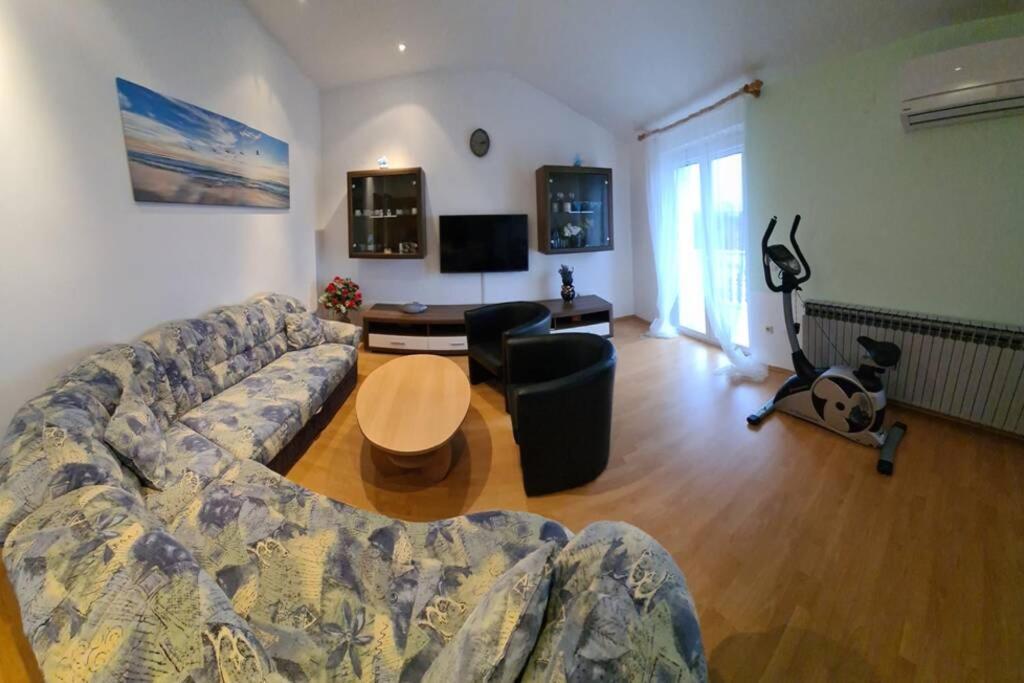 Mitros Apartment Malinska Dış mekan fotoğraf
